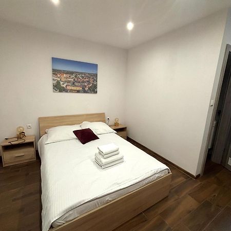 Apartament Residence ニサ エクステリア 写真